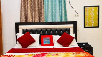 Triple Room | Rollaway beds, free WiFi, bed sheets