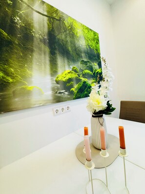 Leilighet – basic | Eget kjøkken | Kjøleskap, mikrobølgeovn, ovn og kokeplater