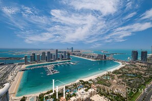 Beach - LUX The Sky View Suite Dubai Marina (Dubai)