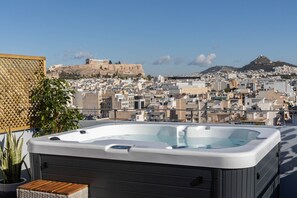 House - Acropolis Sky Retreat Jacuzzi 3BR Maisonette (Athens)