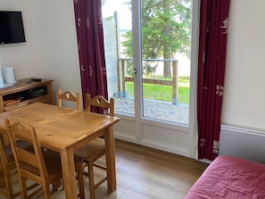 Interior - Two quiet rooms with pool in Super-Besse (Besse-et-Saint-Anastaise-Super Besse)