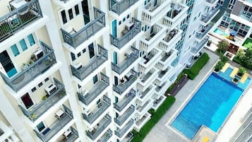 Condo, 1 Bedroom, Accessible, Smoking | Pool | Outdoor pool