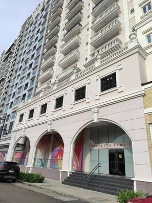 Exterior - Cozy Iloilo City Condo With Shared Pool and Fitness Center (Iloilo)