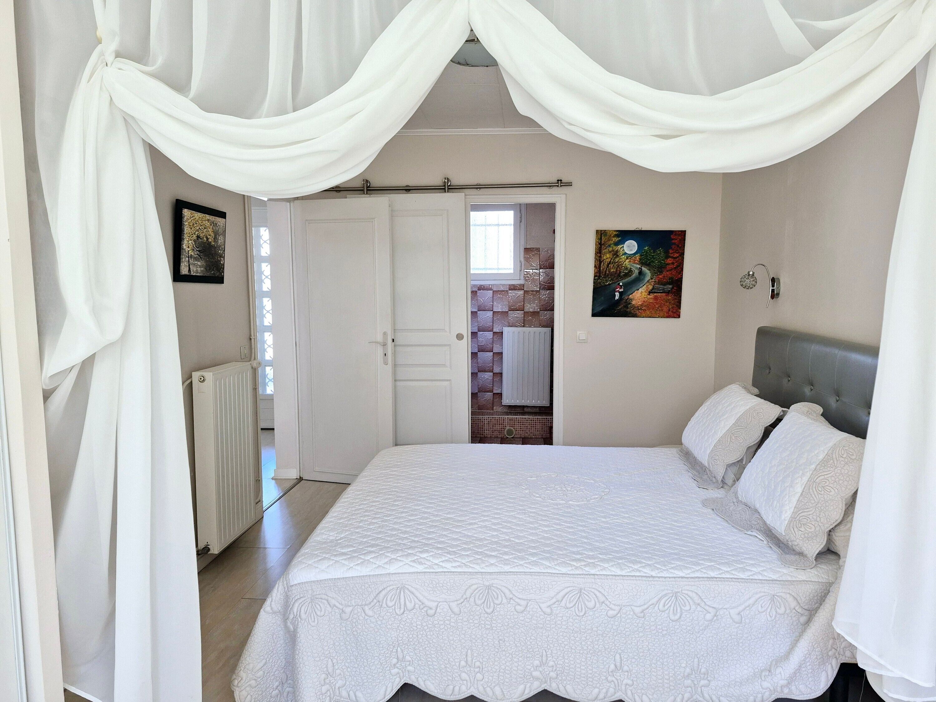 1 bedroom, iron/ironing board, WiFi