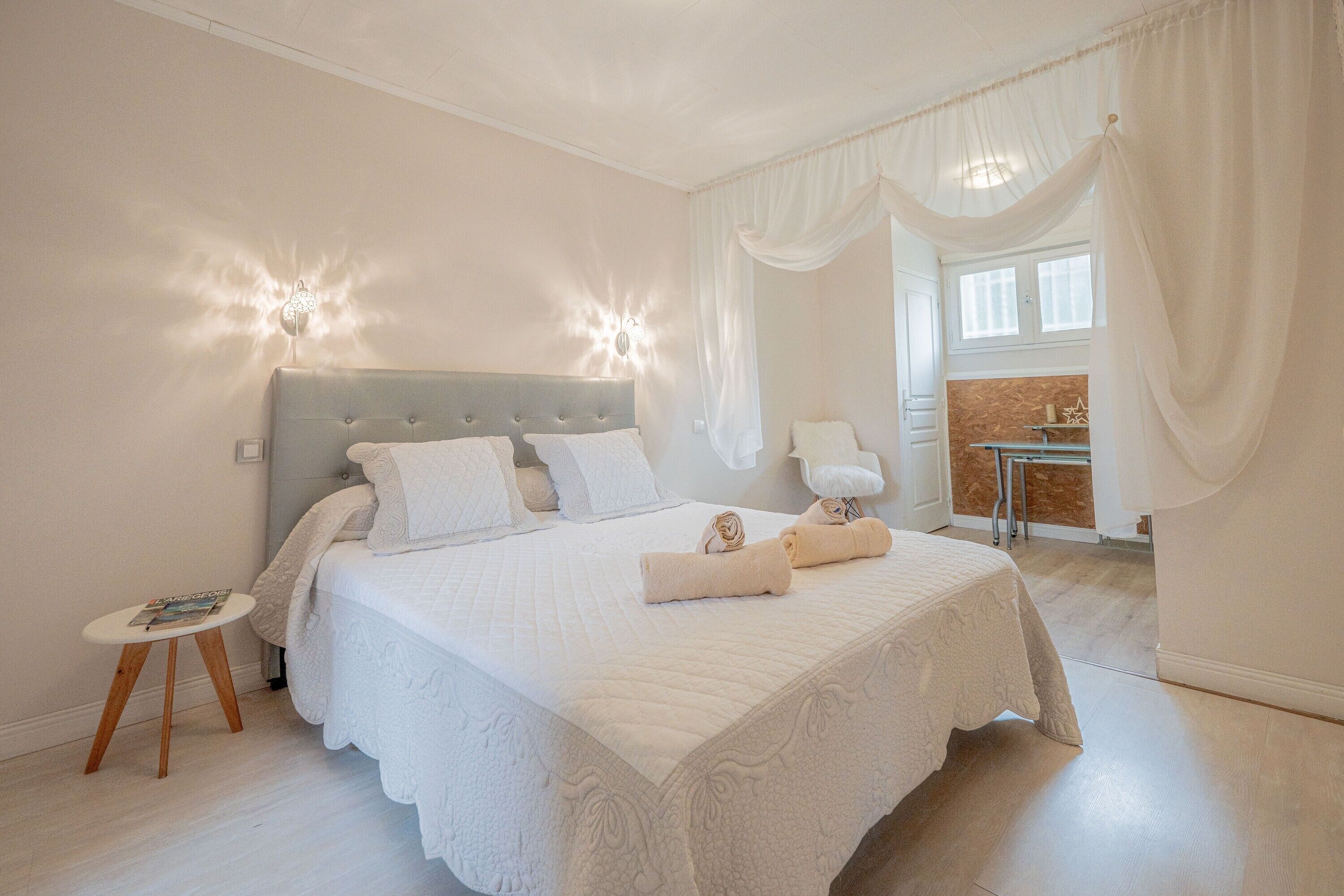 1 slaapkamer, een strijkplank/strijkijzer, wifi