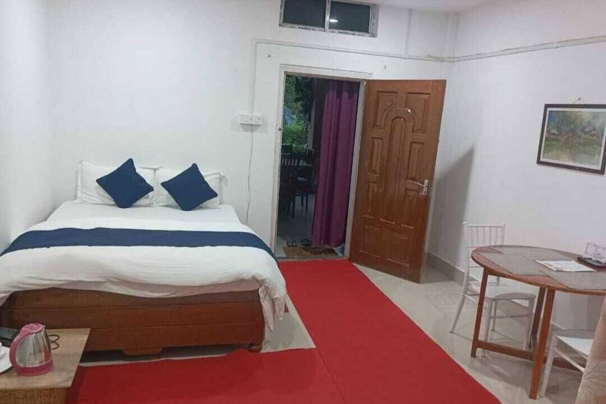 Deluxe-Zimmer | Schreibtisch, laptopgeeigneter Arbeitsplatz, Bügeleisen/Bügelbrett