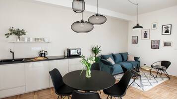 Deluxe appartement, uitzicht op binnenplaats | Privékeuken