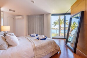 4 habitaciones, tabla de planchar con plancha, wifi y ropa de cama 