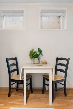 Dining - Røstbakken Downtown Apartments (Tromsø)