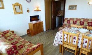 Living area - Studio Apartment in Les Saisies for 4 People (Hauteluce)