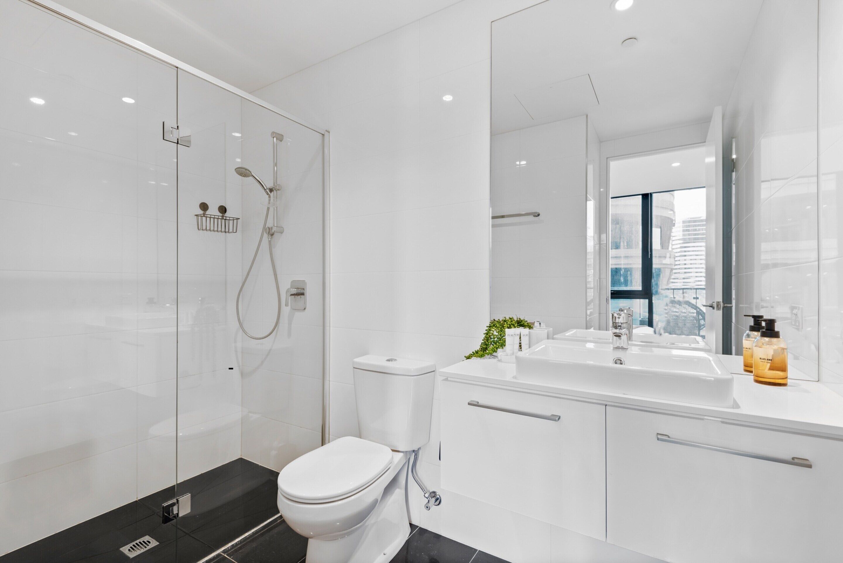 Apartment | Bathroom | Towels