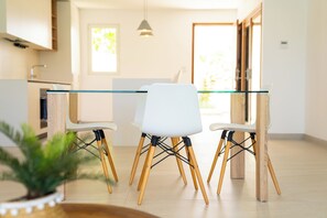 Dining - A beautiful apartment facing the Caribbean Sea in a prestigious residence (sint maarten)