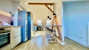 Oven, stovetop, dishwasher, cookware/dishes/utensils - STACEY Alster (Hamburg)