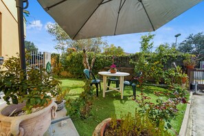 Outdoor dining - Casa Vacanze da Gabry in Perdaxius – Nature, Relaxation, and the Sea (Perdaxius)