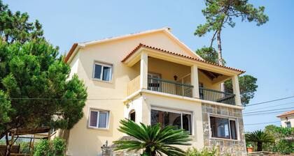 Moby Dick Lodge Colares