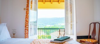 Moby Dick Lodge Colares