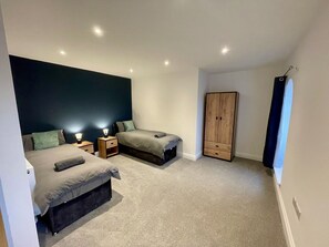 2 Schlafzimmer, Internetzugang