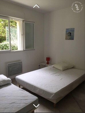 Tabla de planchar con plancha