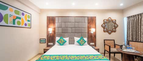 Deluxe Double Room | Iron/ironing board