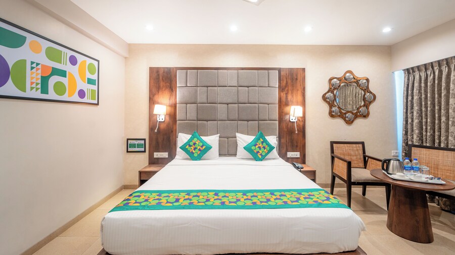 Treebo Premium Nova Candolim with Pool and spa