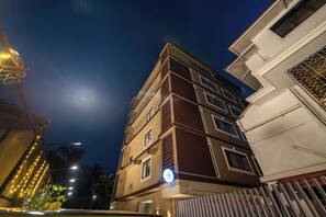 Exterior - Treebo Premium Nova Candolim with Spa and Pool (Candolim)