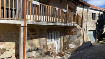 Ferienhaus, 3 Schlafzimmer, Balkon, Gartenblick | Außenbereich