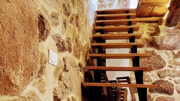 Ferienhaus, 3 Schlafzimmer, Balkon, Gartenblick | Innenbereich