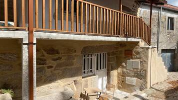 House, 3 Bedrooms, Balcony, Garden View | Exterior