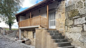 House, 3 Bedrooms, Balcony, Garden View | Exterior detail - Charming Tourém Retreat 3 Bedroom House With Stunning Views (Montalegre)