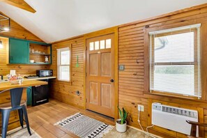 Interior - Hilltop Lookout #1 at Busch Mt- Stunning Views! (Eureka Springs)