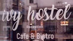 Exterior - ivy hostel (Istanbul)