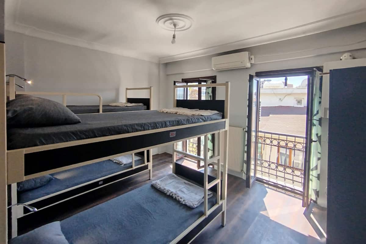 Blackout curtains, soundproofing, iron/ironing board, free WiFi