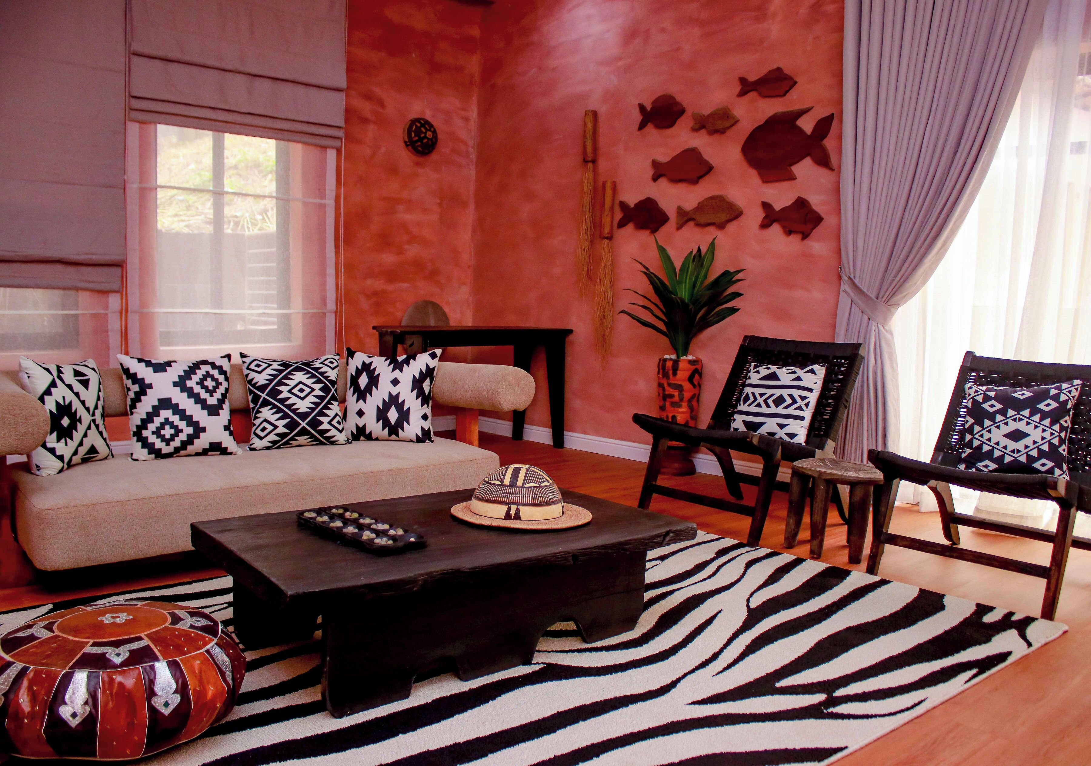 Luxury Suite, Balcony, Pool View | Living area