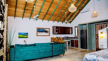 Honeymoon Penthouse | Free WiFi