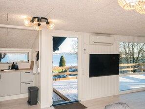 House | Interior - Family-friendly Cottage Near the Coast (Borkop)