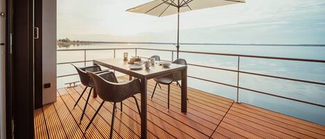 Mobile Home | Balcony