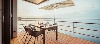 Hausboot am Grabendorfer