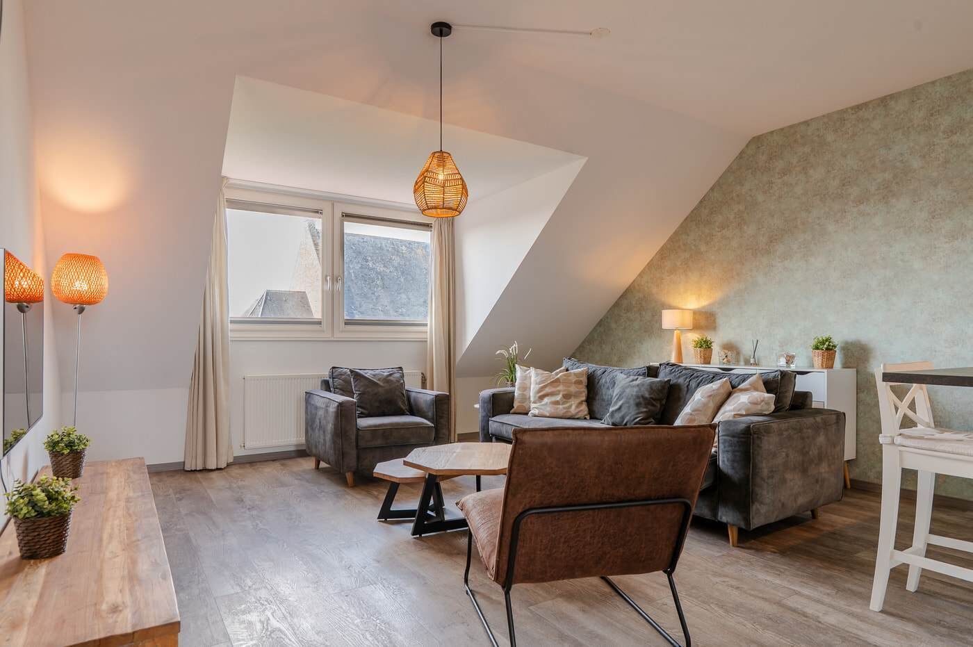 Een televisie en een kantoor