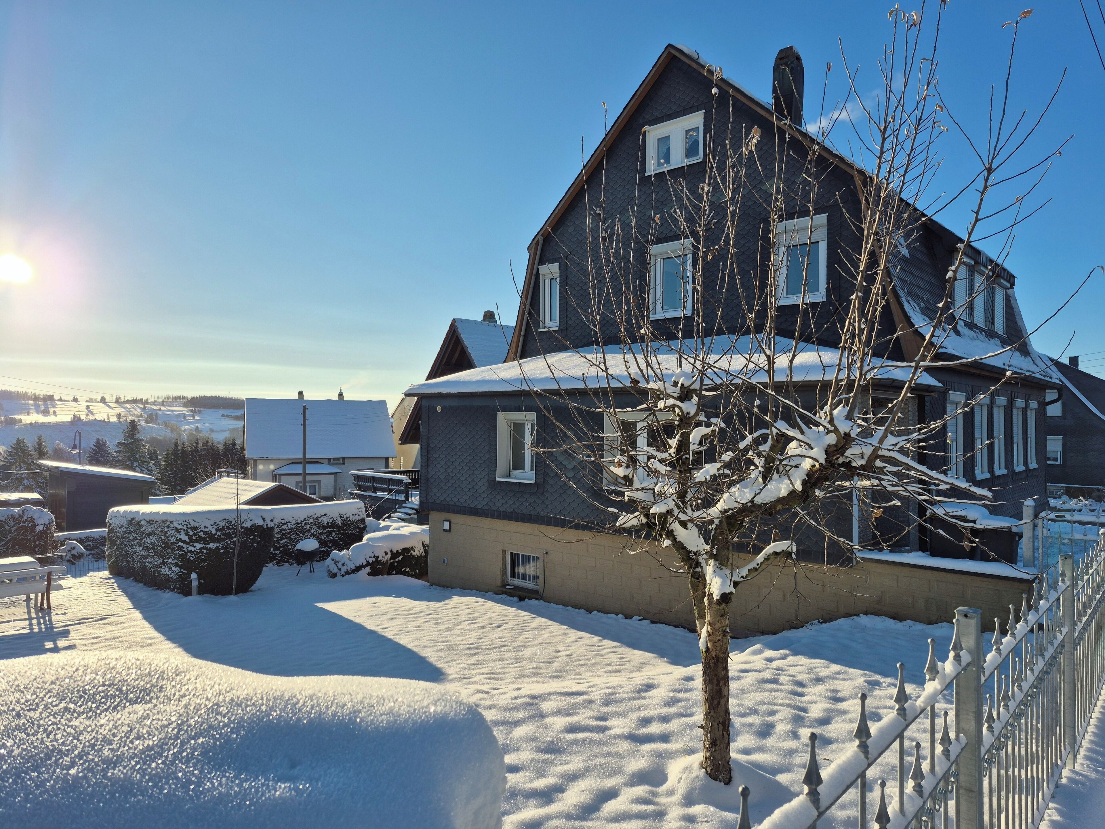 Winter in Schnett: Ferienhaus Bibertalblick