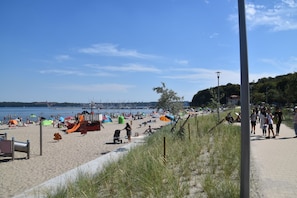 Na praia