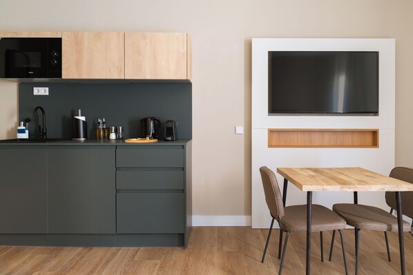 Comfort Suite with balcony | Eigene Küche | Espressomaschine, Wasserkocher