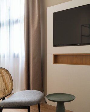 Suite | Individually decorated, individually furnished, desk, laptop workspace - Limehome Palma Marina (Palma de Mallorca)