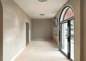 Interior - Limehome Palma Marina (Palma de Mallorca)