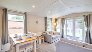 Rumah | 2 kamar tidur dan internet