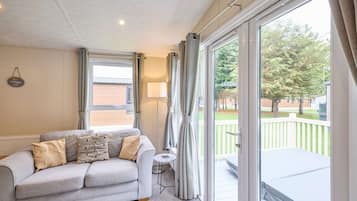 Rumah | 2 kamar tidur dan internet