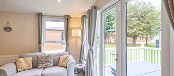 Host Stay Nightingale Lodge