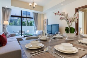 Dining - Spectacular 4 Bed Villa l Garden l Wadi Al Safa (Dubailand)