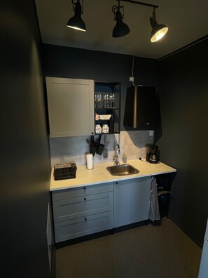 Classic Apartment, Ocean View | Private kitchen - Kustvy - A seaside Destination (Hållnäs)