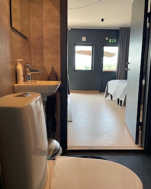 Căn hộ phong cách cổ điển, quang cảnh biển