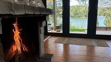 Classic Cabin, Ocean View | Interior